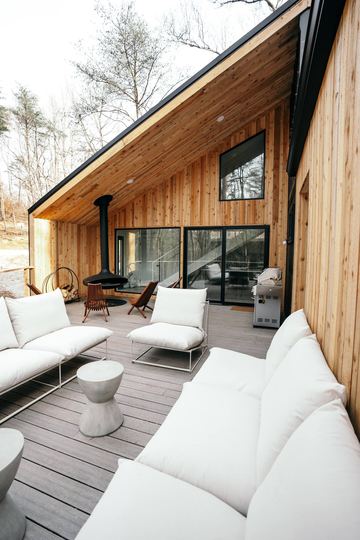 terrasse en bois avec cheminée extérieure Focus terrasse en bois avec cheminée extérieure Focus
