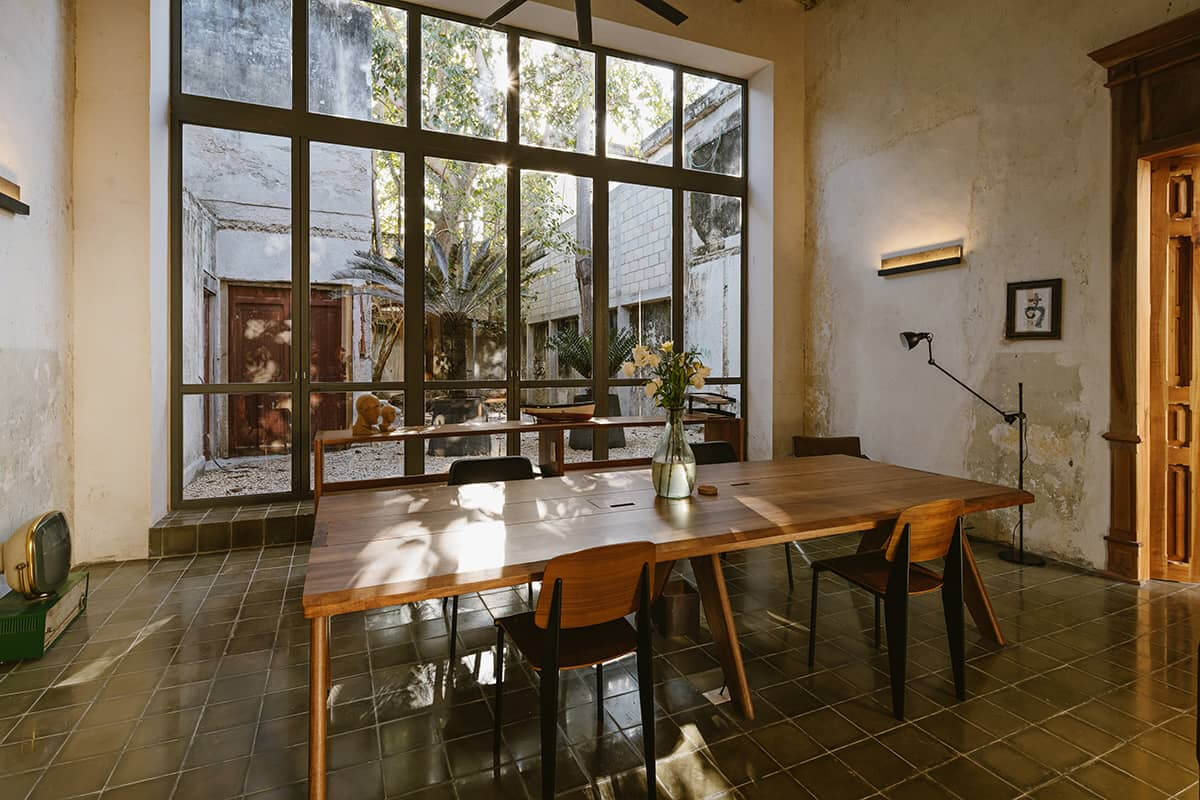 salle à manger avec verrière maison rénovée