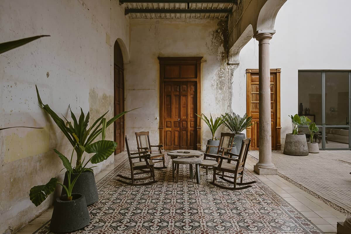 cour maison rénovée