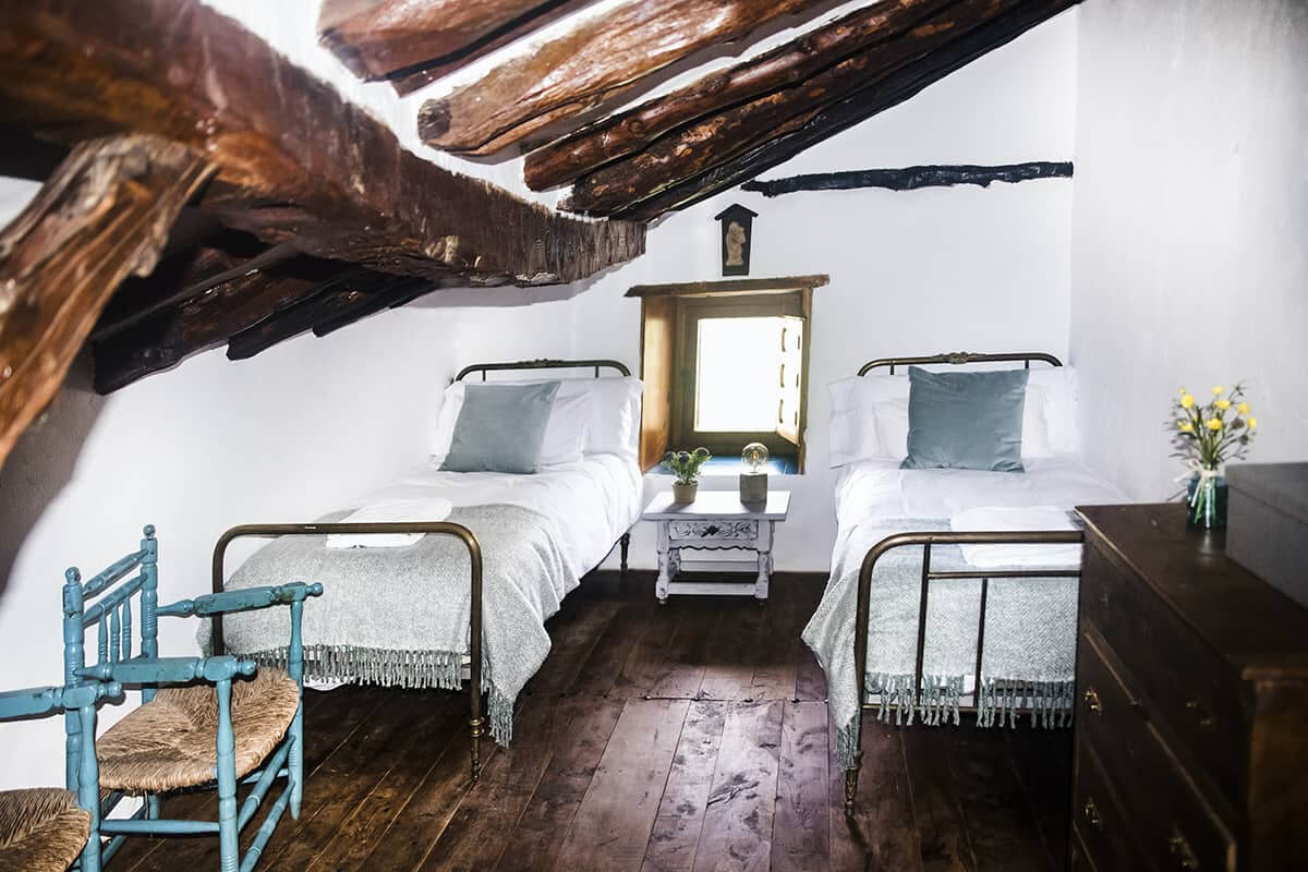 chambre avec poutres ancien moulin rénové chambre avec poutres ancien moulin rénové