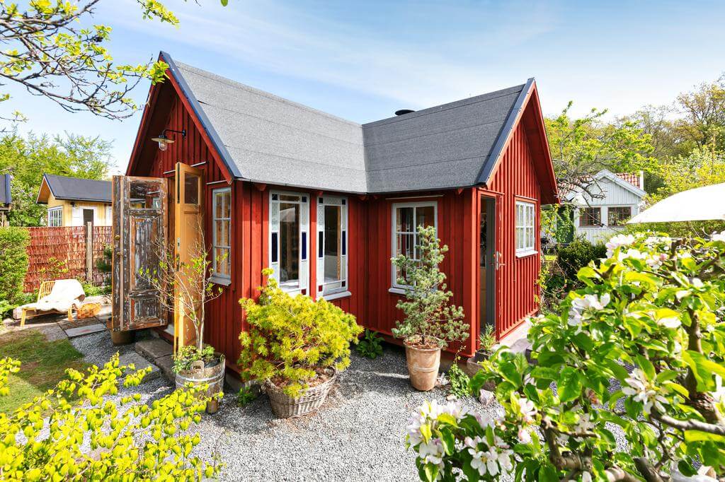 façade bois rouge mini maison 27m2 façade bois rouge mini maison 27m2