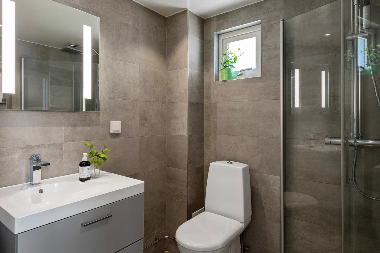 salle de bain design grise