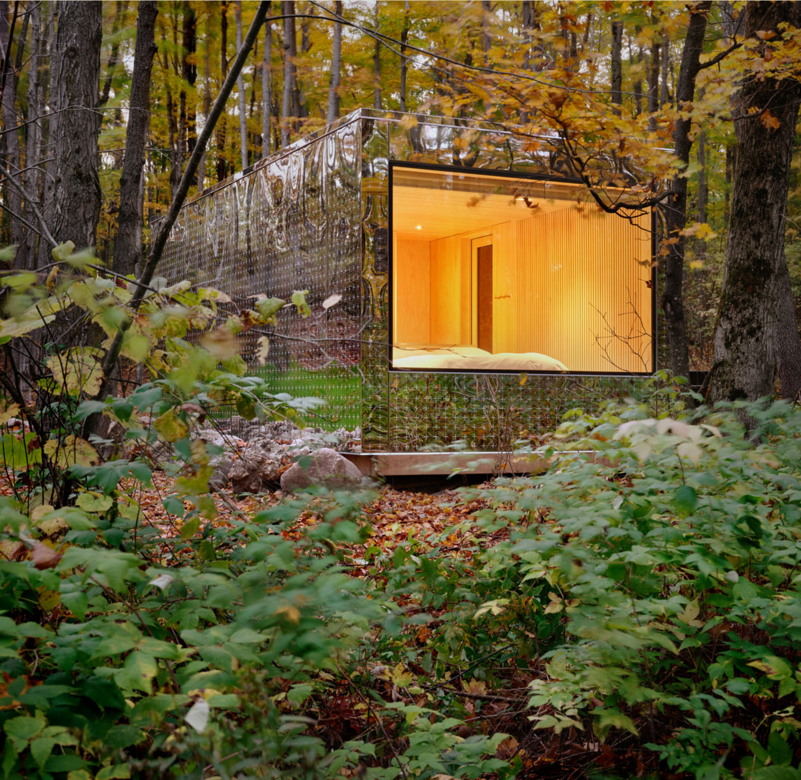 cabane design façade miroir et acier cabane design façade miroir et acier