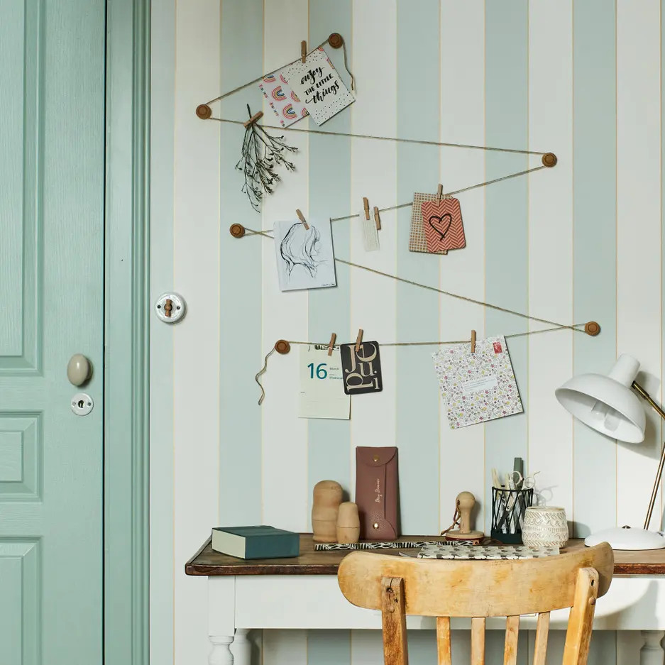 bureau blanc et vert