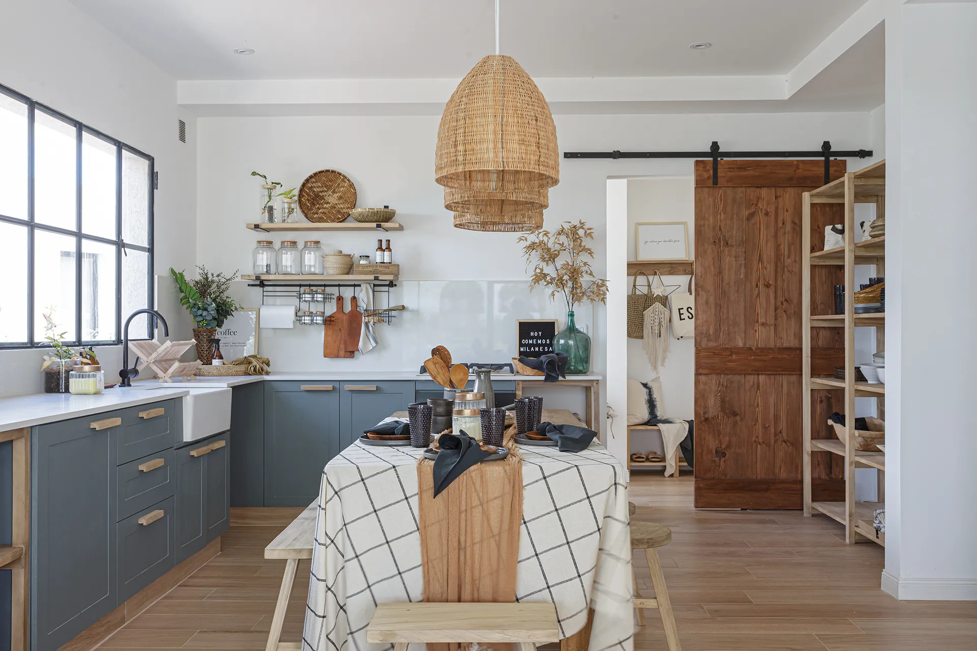 cuisine grise design sobre et naturel cuisine grise design sobre et naturel