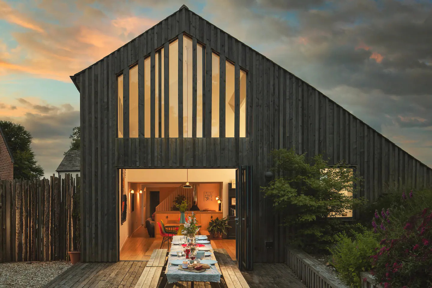 façade grange rénovée et agrandie