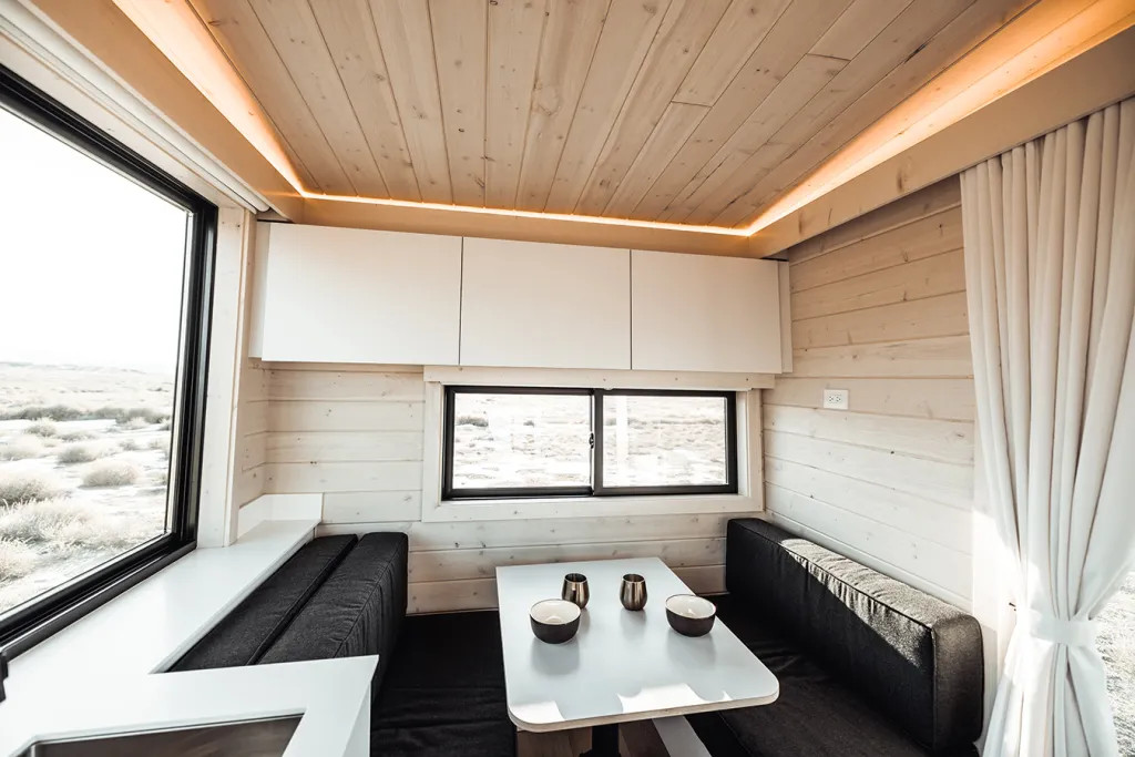 espace repas tiny house design 18m2 espace repas tiny house design 18m2