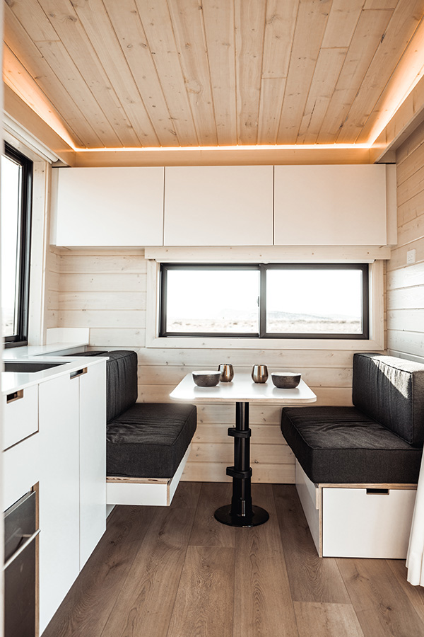 espace repas tiny house design 18m2 espace repas tiny house design 18m2