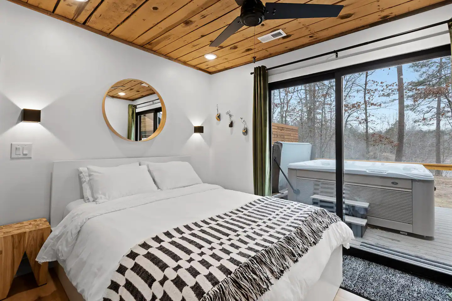 chambre avec baie vitrée