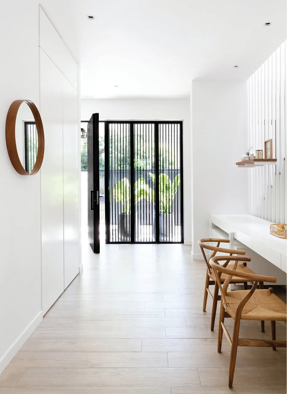 entrée avec bureau décoration contemporaine