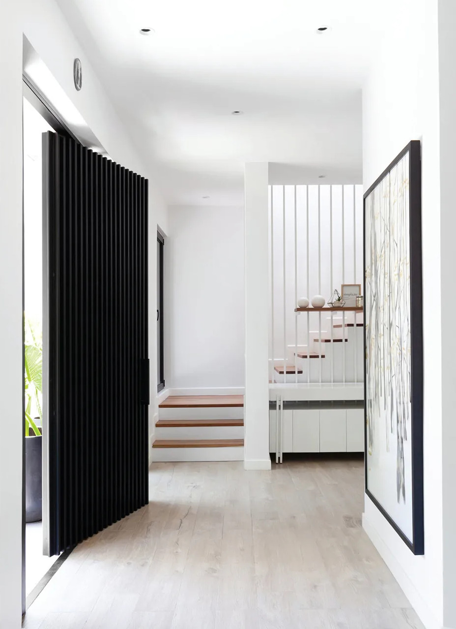 grande entrée décoration minimaliste