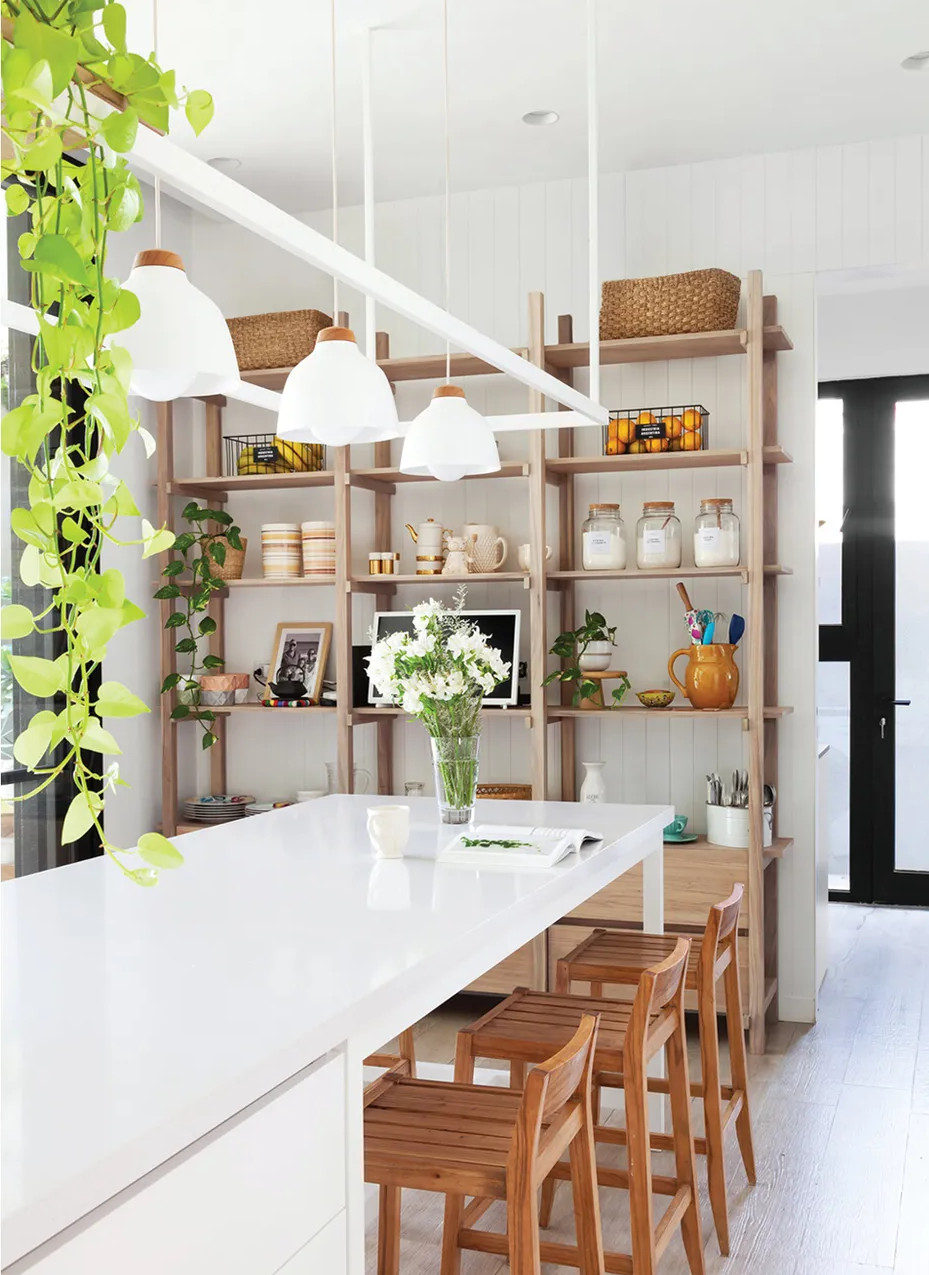 cuisine design blanche et bois