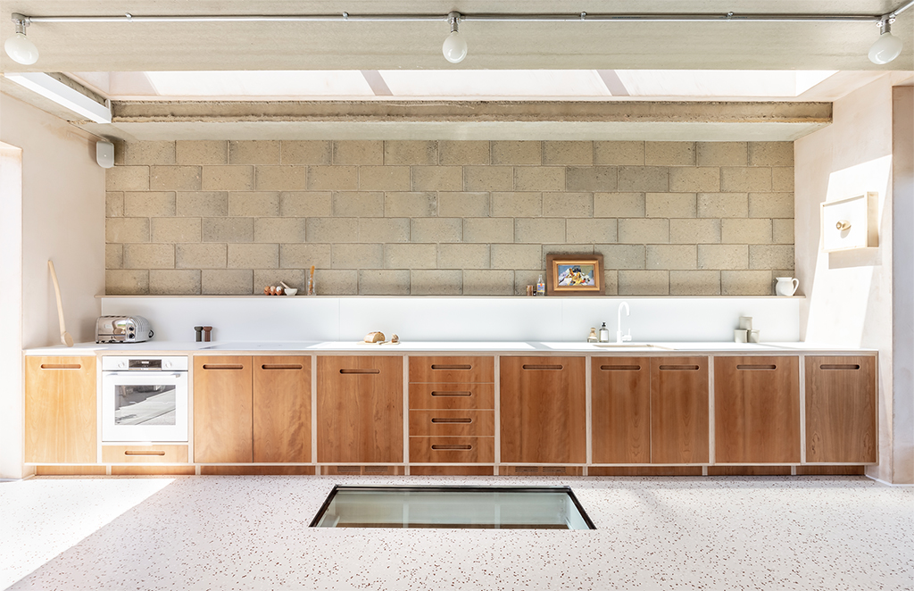 cuisine design avec mur parpaings bruts cuisine design avec mur parpaings bruts