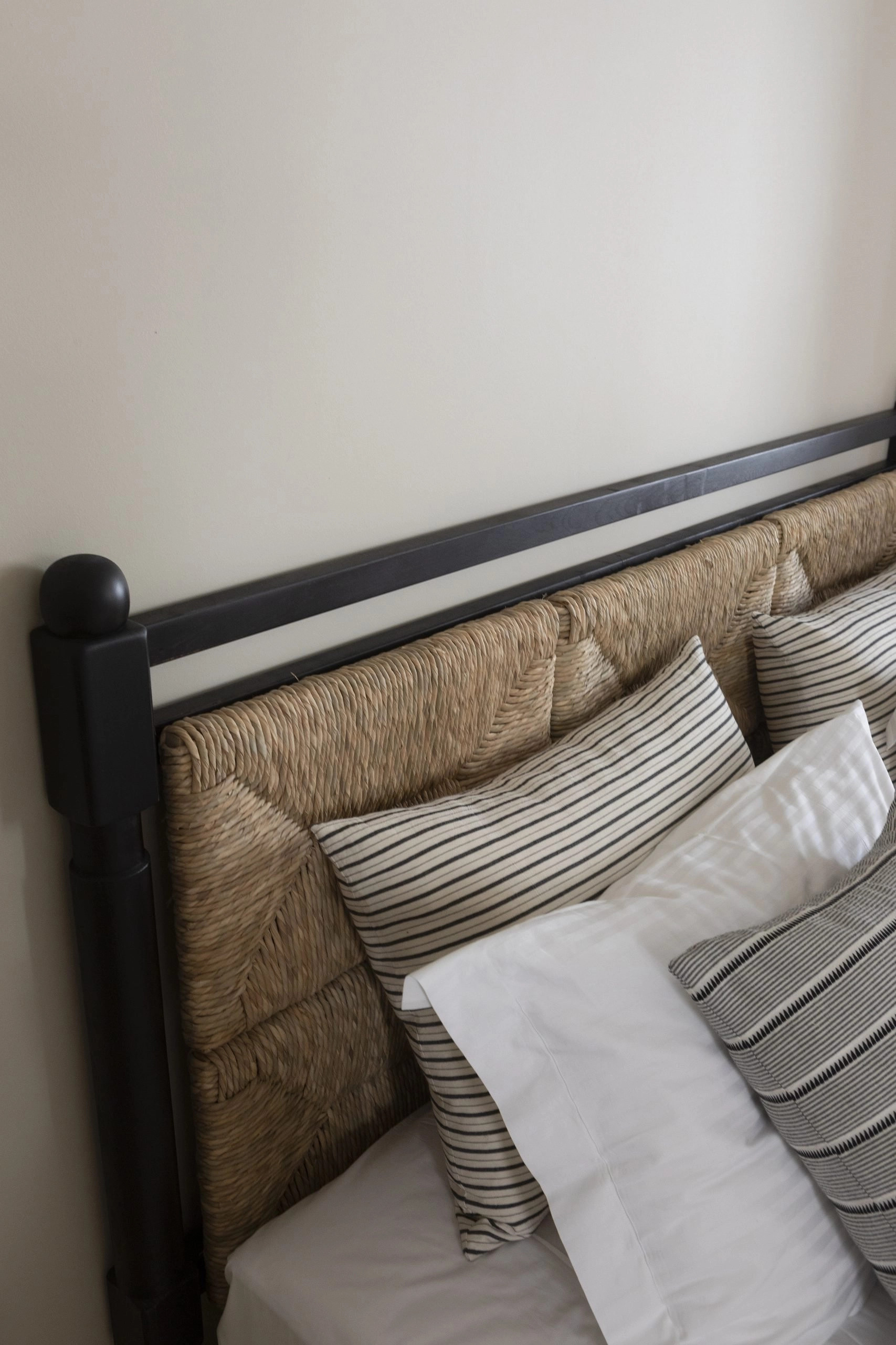 chambre tête de lit paille