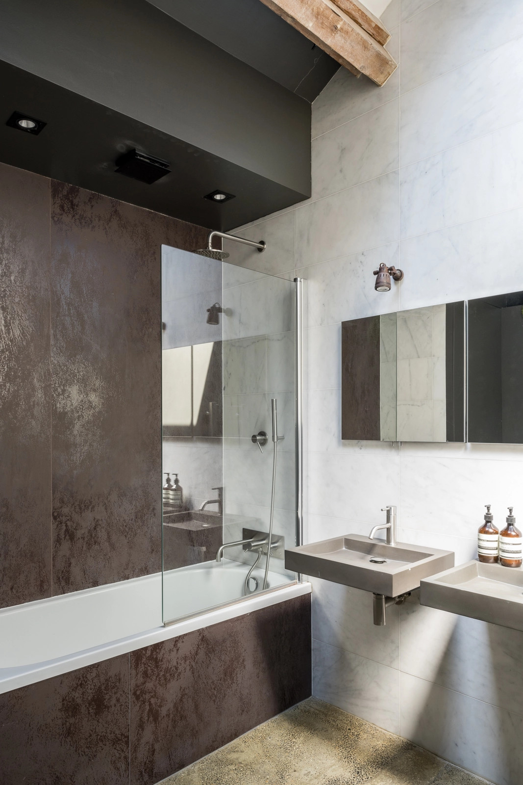 salle de bain acier Corten