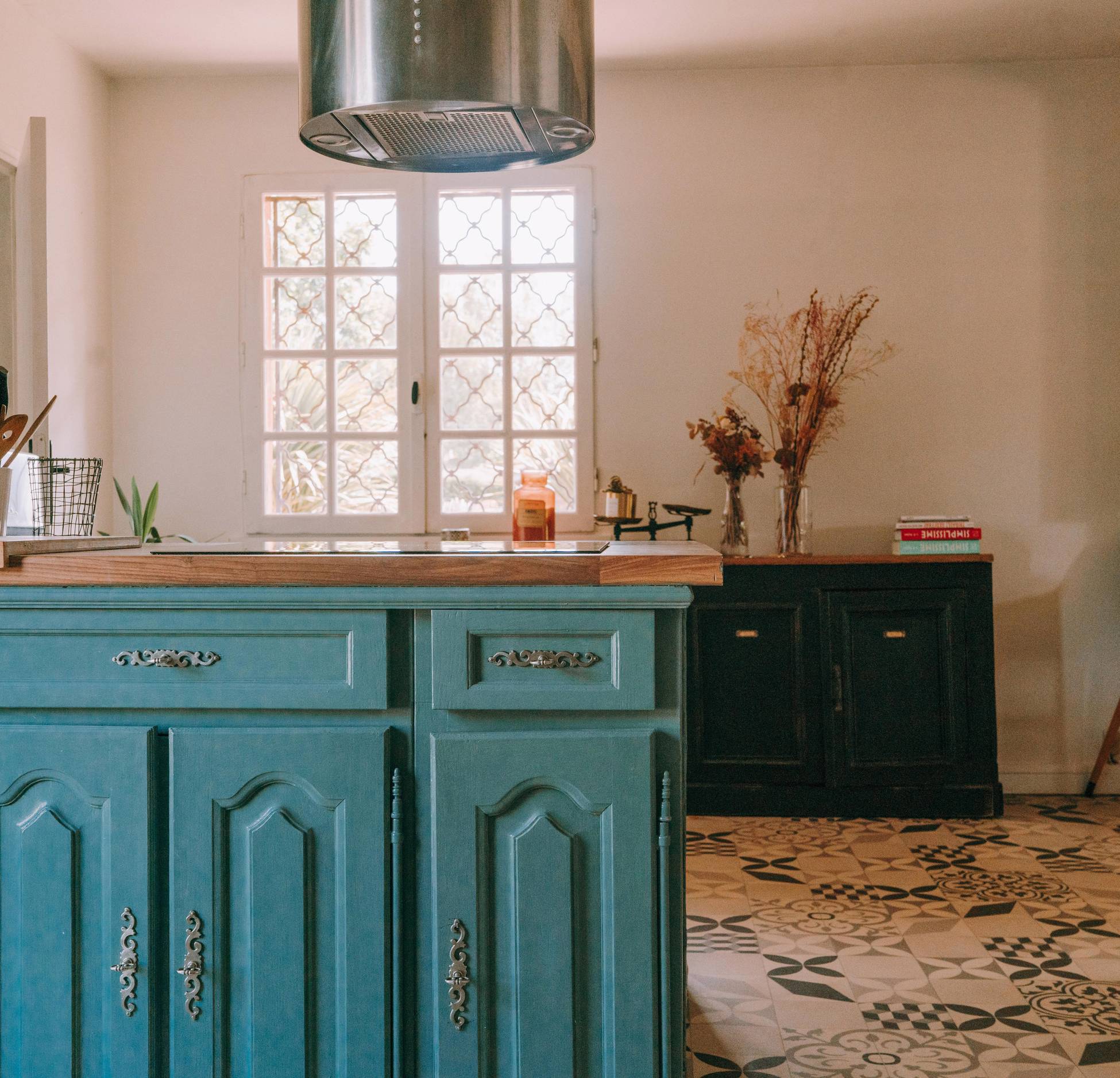 cuisine rustique avec carreaux de ciment
