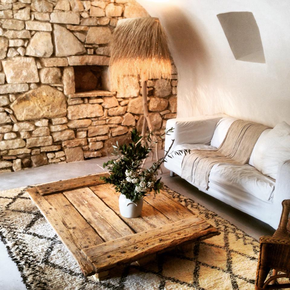 salon La Maison Papillons maison en pierres rénovée