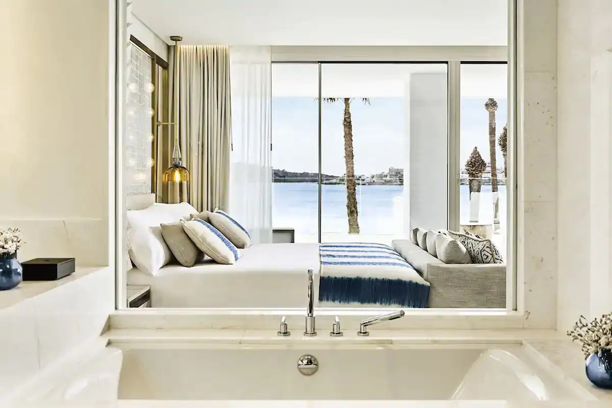 chambre avec salle de bain