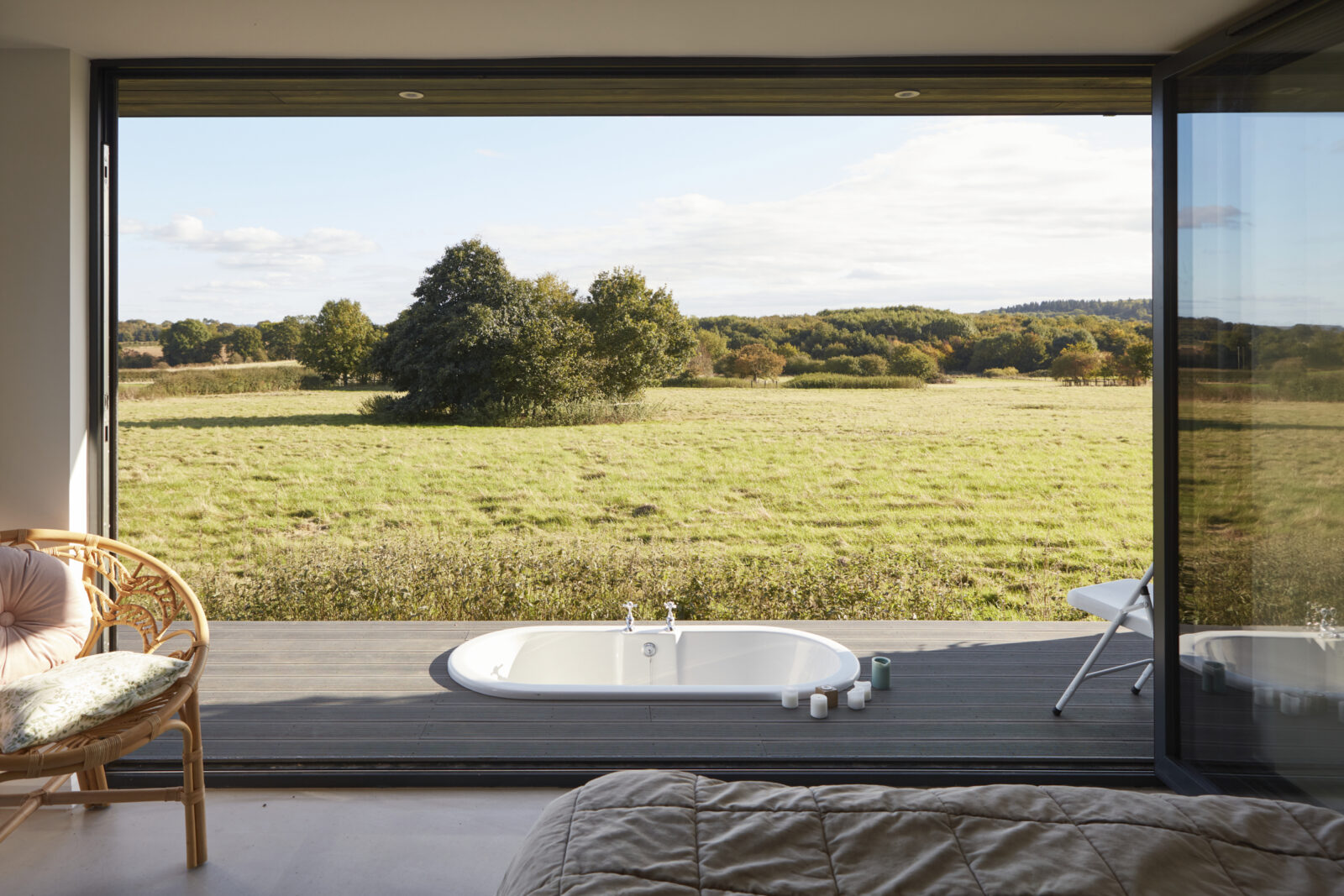 chambre avec salle de bain sur terrasse