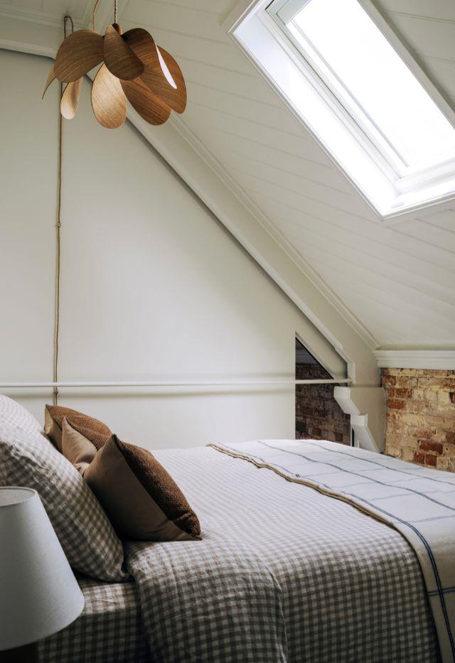 chambre mansardée appartement sous les toits