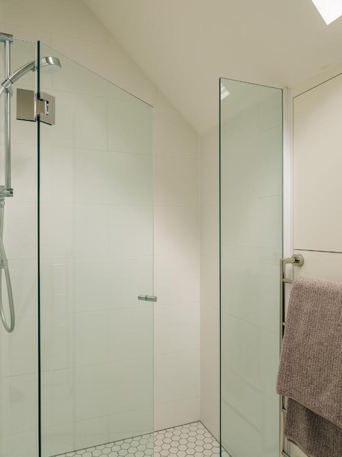 salle de bain design appartement sous les toits