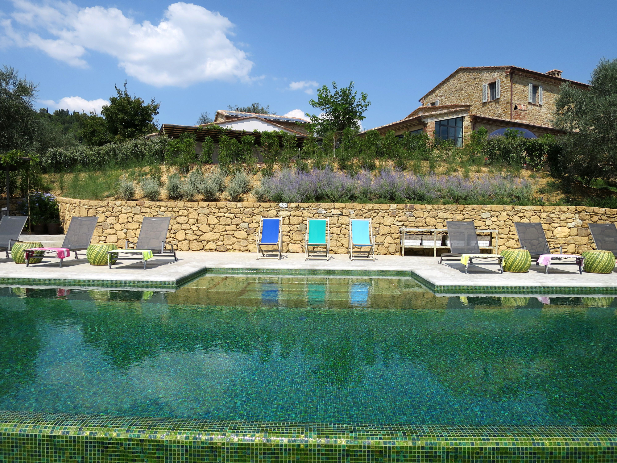 terrasse avec piscine maison en pierres Toscane terrasse avec piscine maison en pierres Toscane