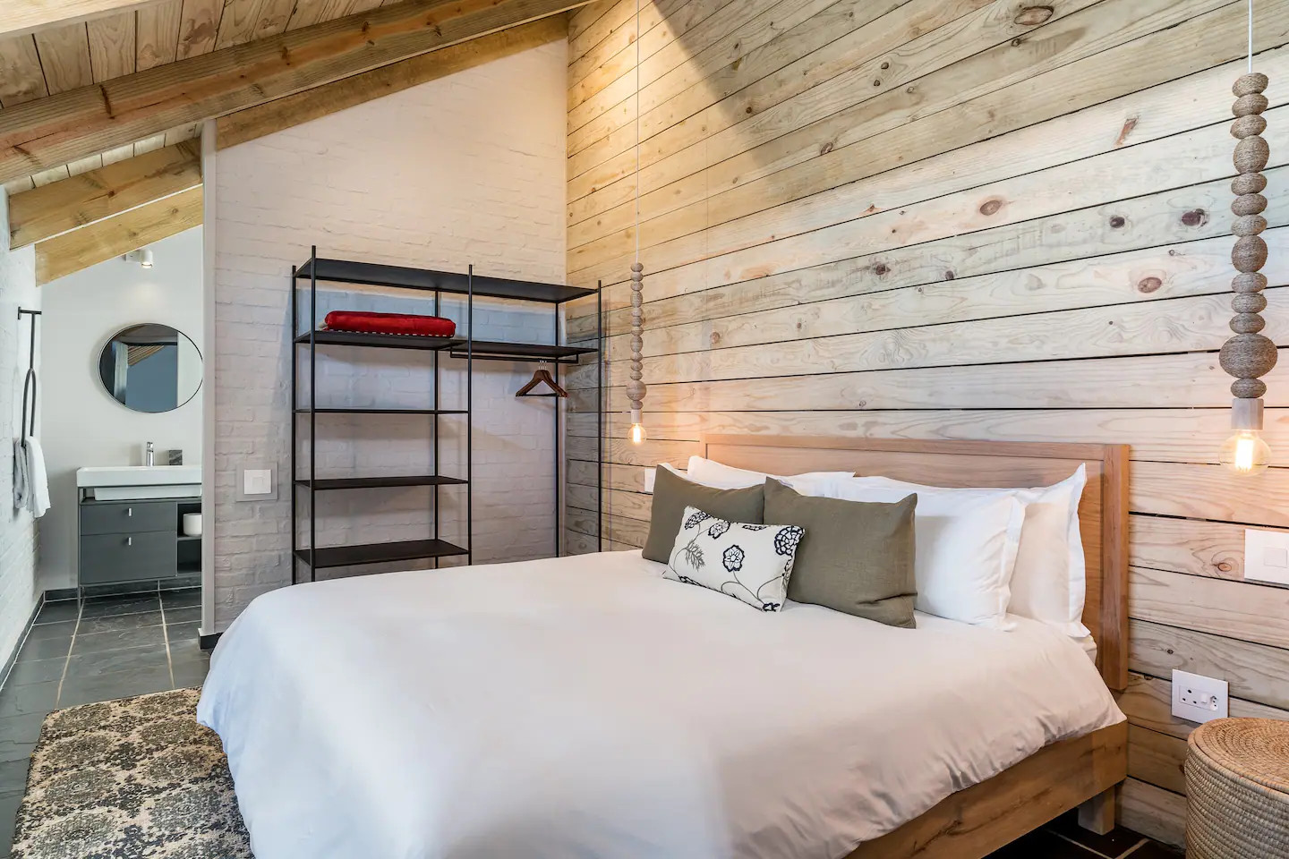 chambre sous combles murs bois chambre sous combles murs bois