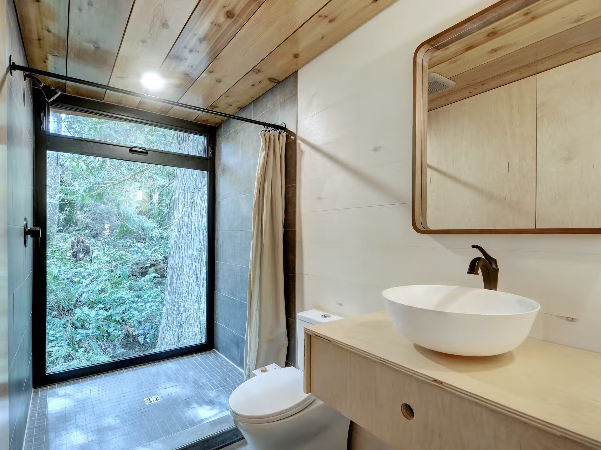 salle de bain avec baie vitrée salle de bain avec baie vitrée