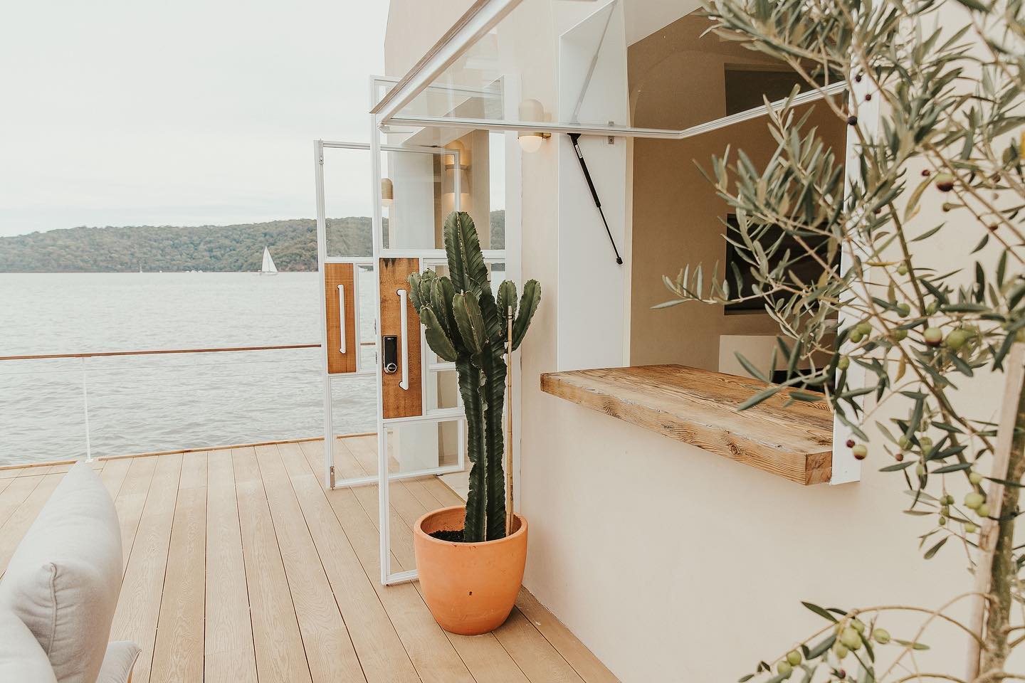 maison flottante avec terrasse Lilypad II