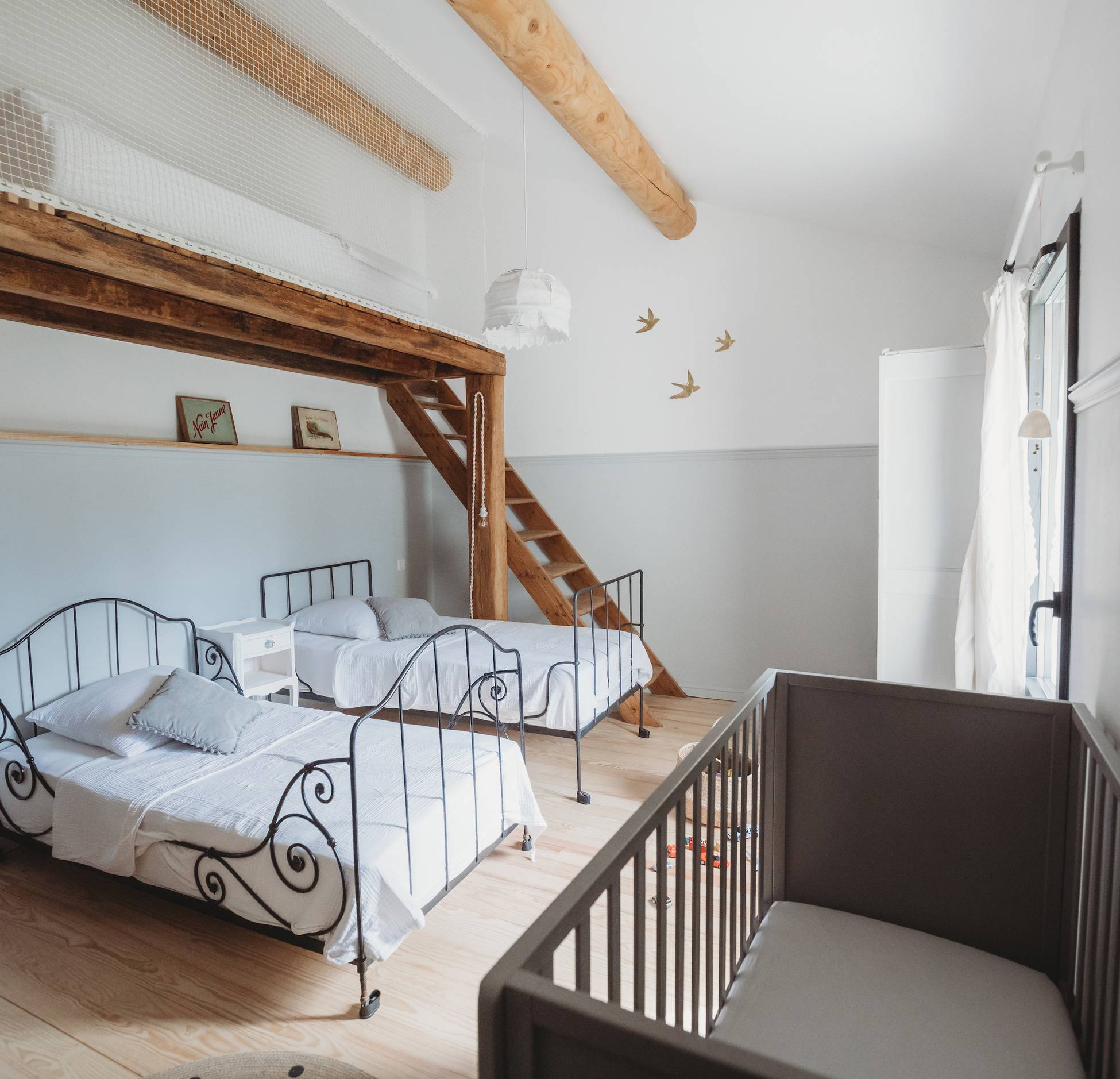 chambre double avec poutres ferme rénovée chambre double avec poutres ferme rénovée
