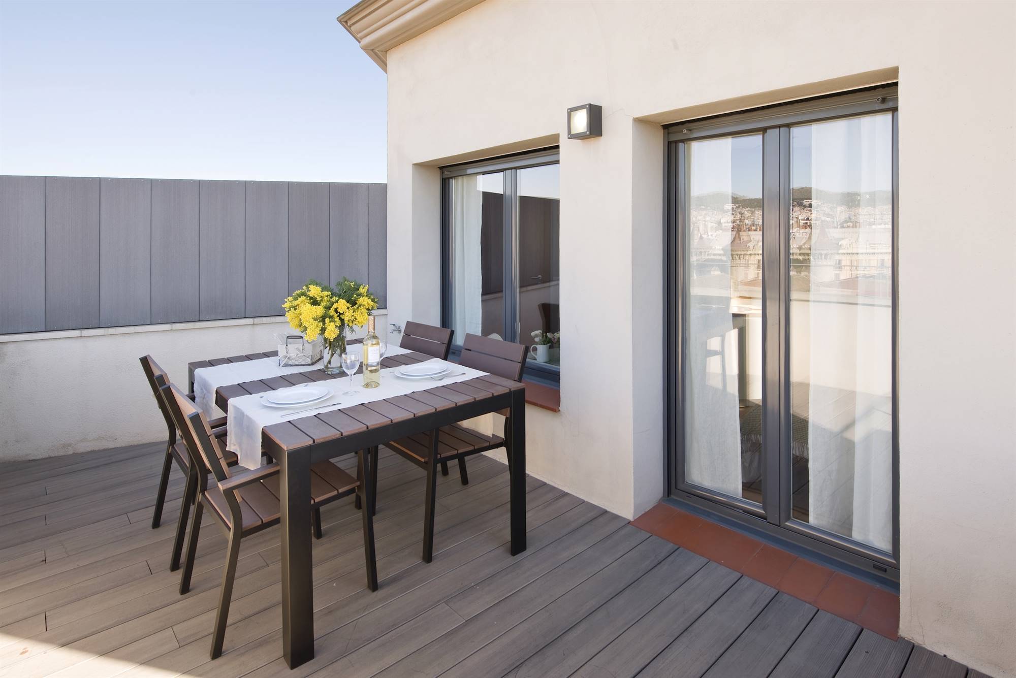 terrasse avec sol bois
