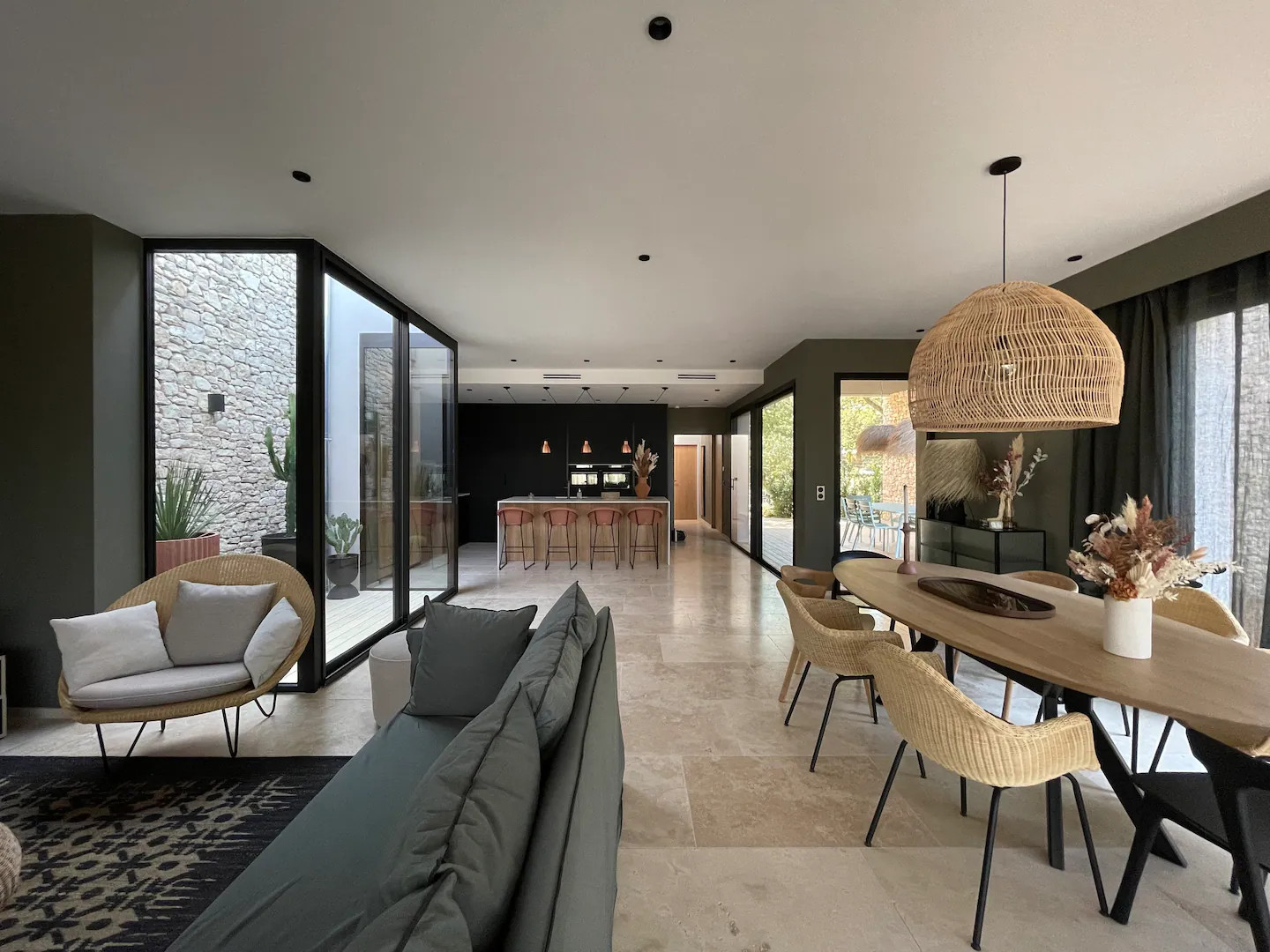 salon et cuisine ouverte maison architecte Villa Contemporelle salon et cuisine ouverte maison architecte Villa Contemporelle
