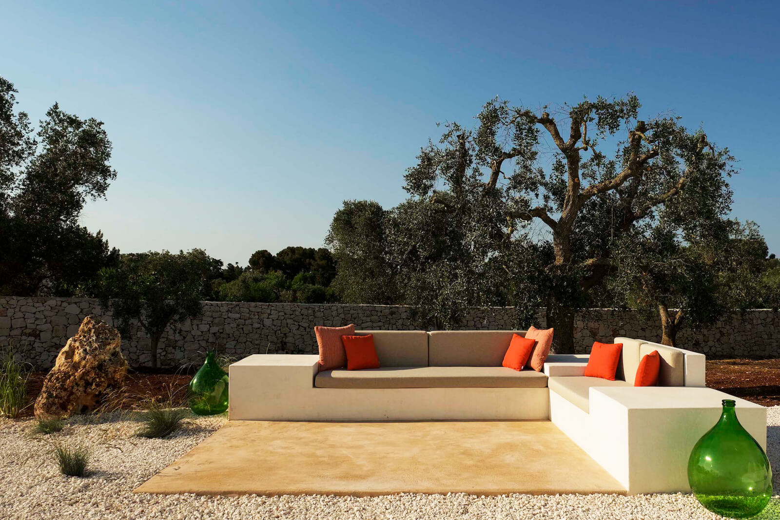 terrasse avec banquette maçonnée trullo terrasse avec banquette maçonnée trullo