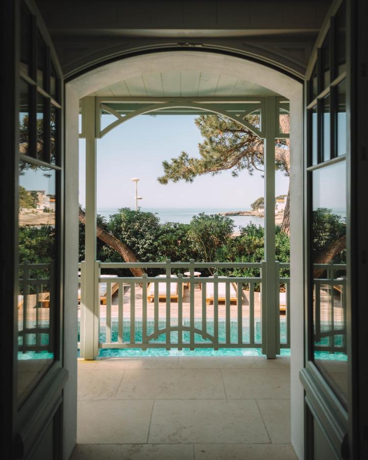terrasse vue piscine et mer terrasse vue piscine et mer