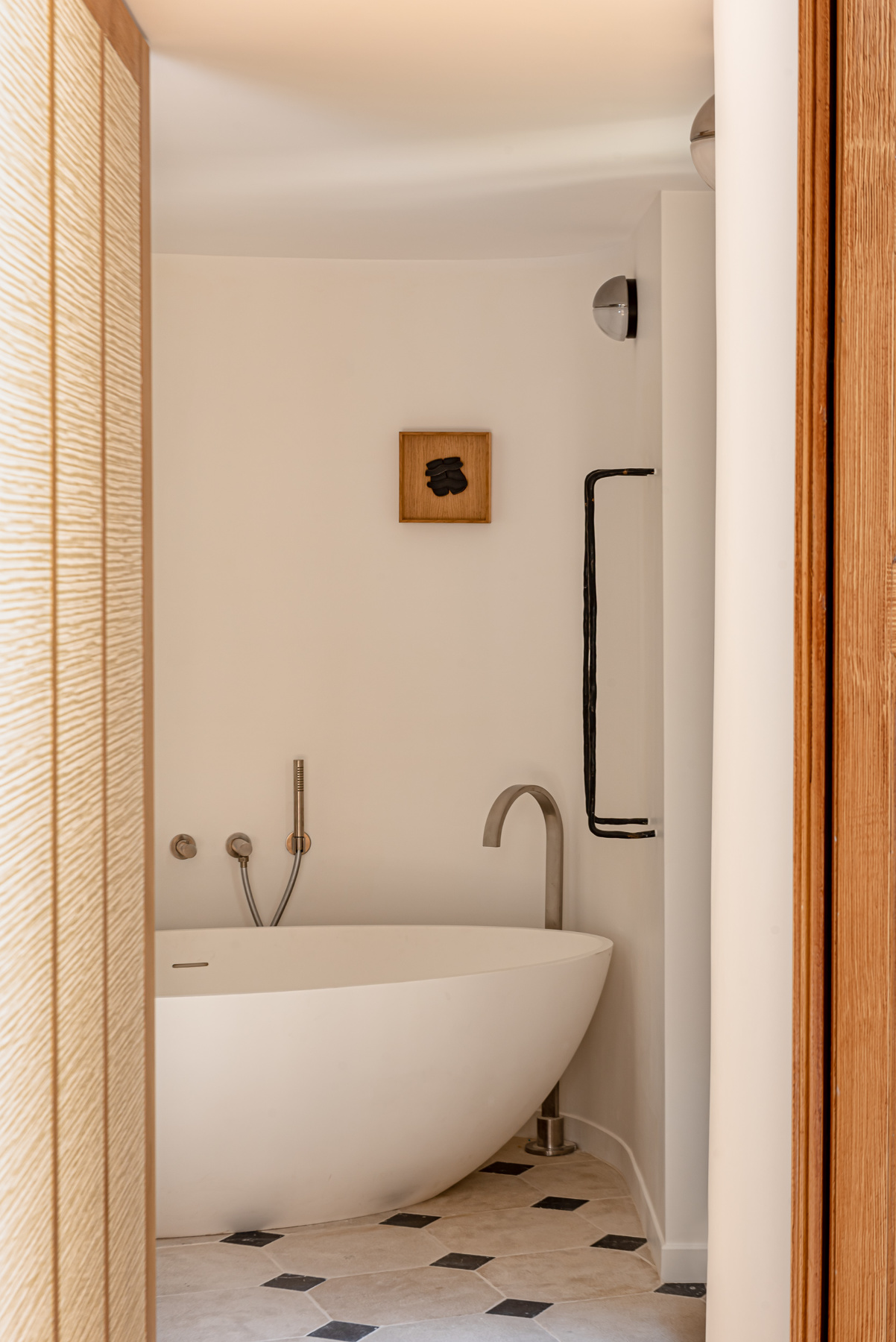 salle de bain design appartement à louer Paris salle de bain design appartement à louer Paris