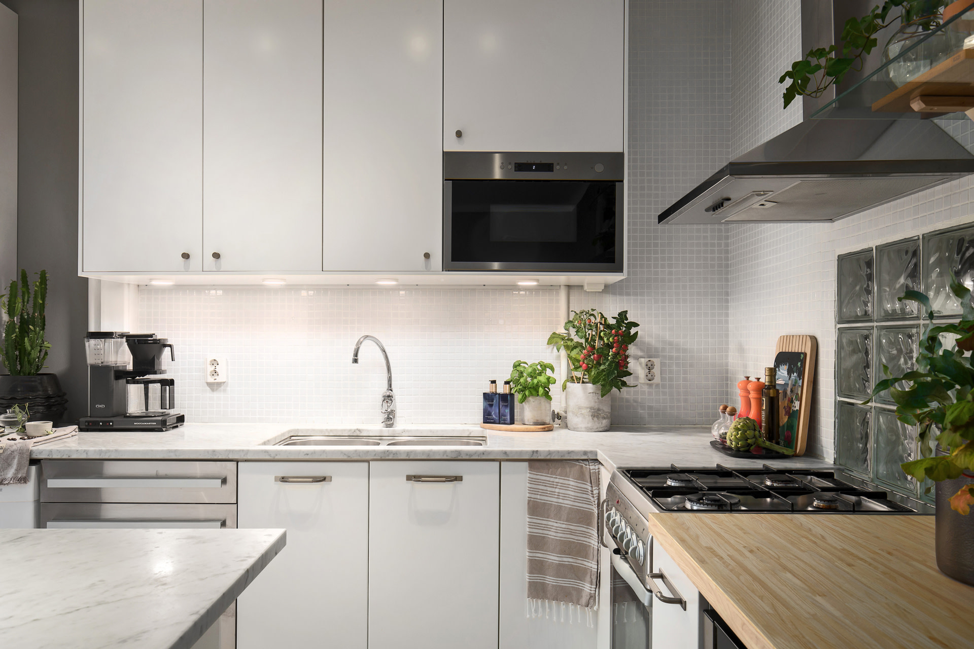 cuisine blanche en angle