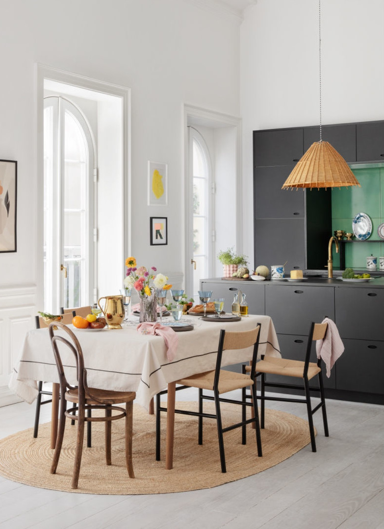 cuisine design noire avec espace repas rustique cuisine design noire avec espace repas rustique