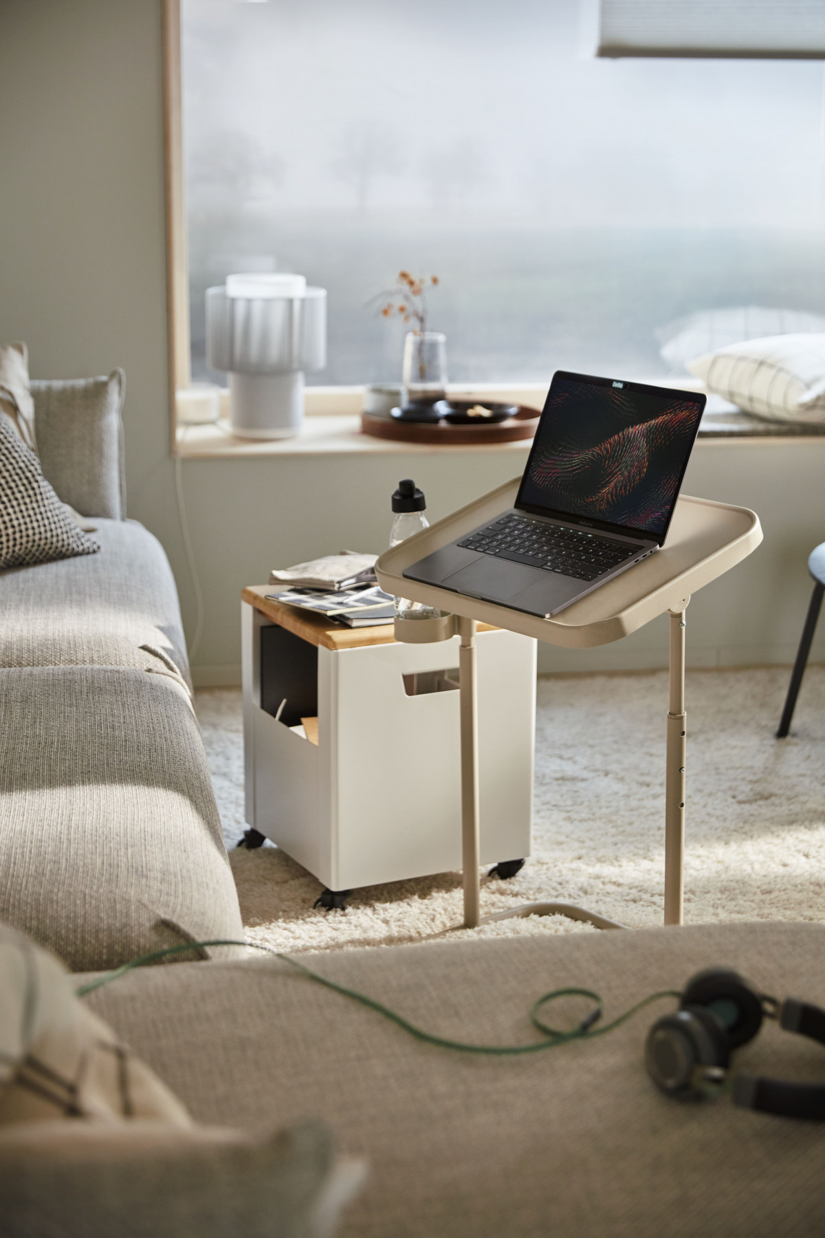 petite table pour ordinateur IKEA petite table pour ordinateur IKEA