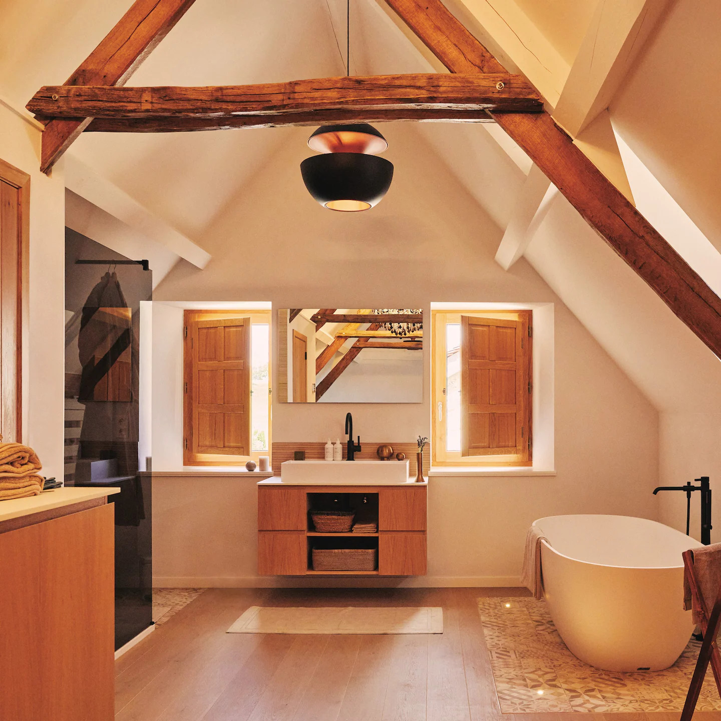 salle de bain avec poutres dans combles salle de bain avec poutres dans combles