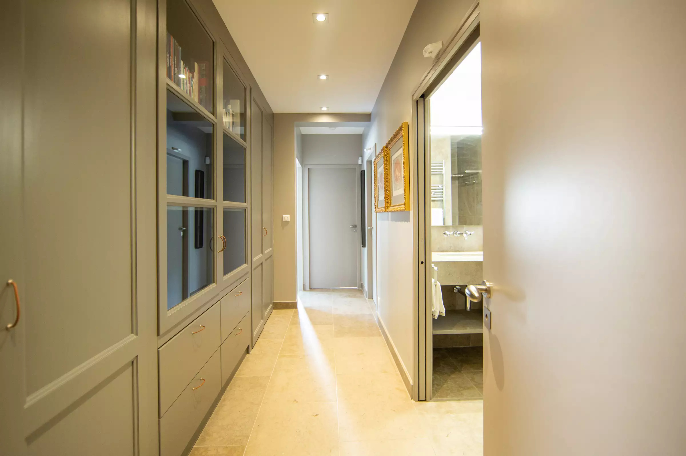 couloir avec placard couloir avec placard