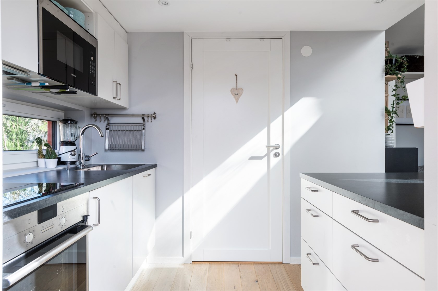 cuisine design blanche