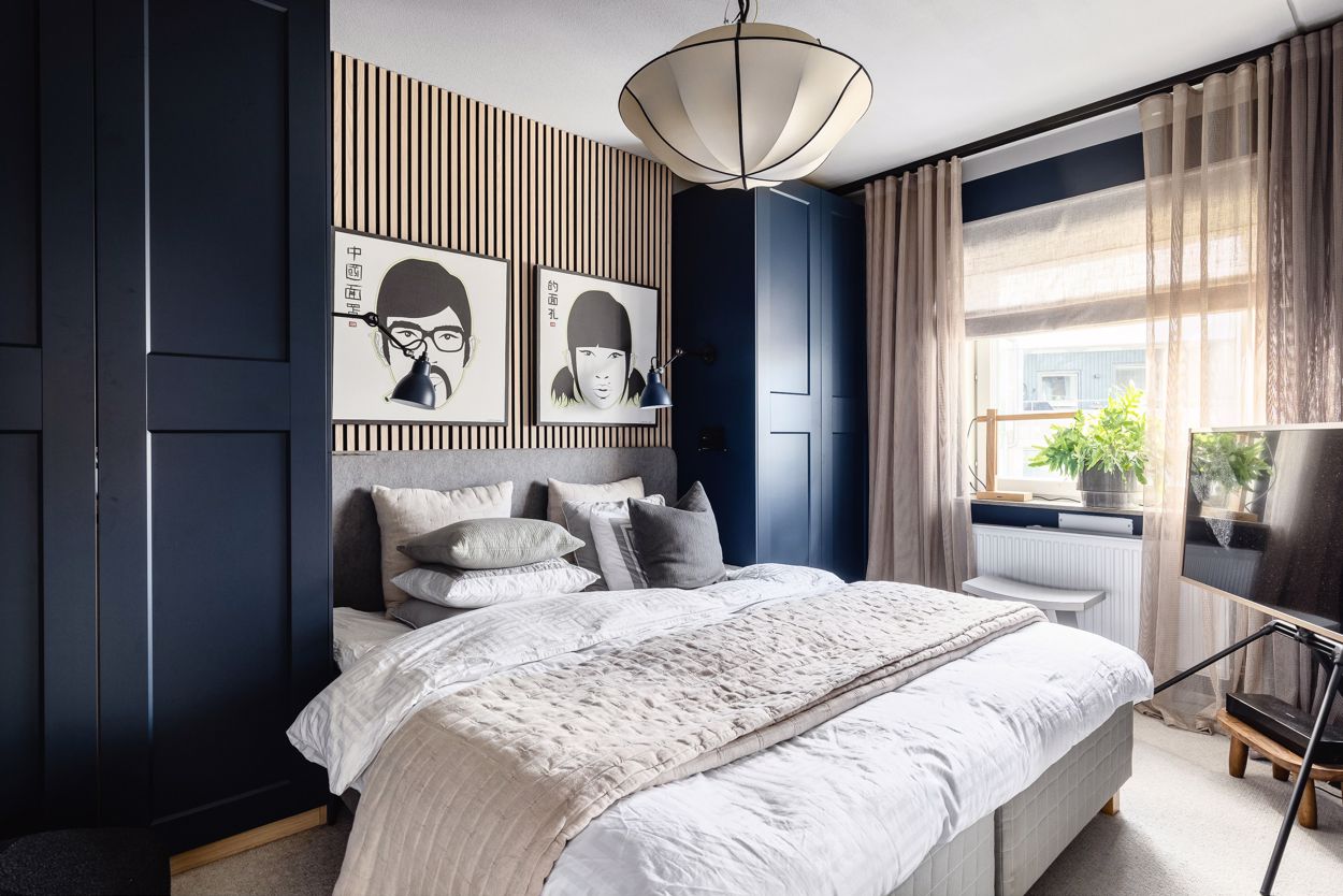 chambre mur tasseaux de bois