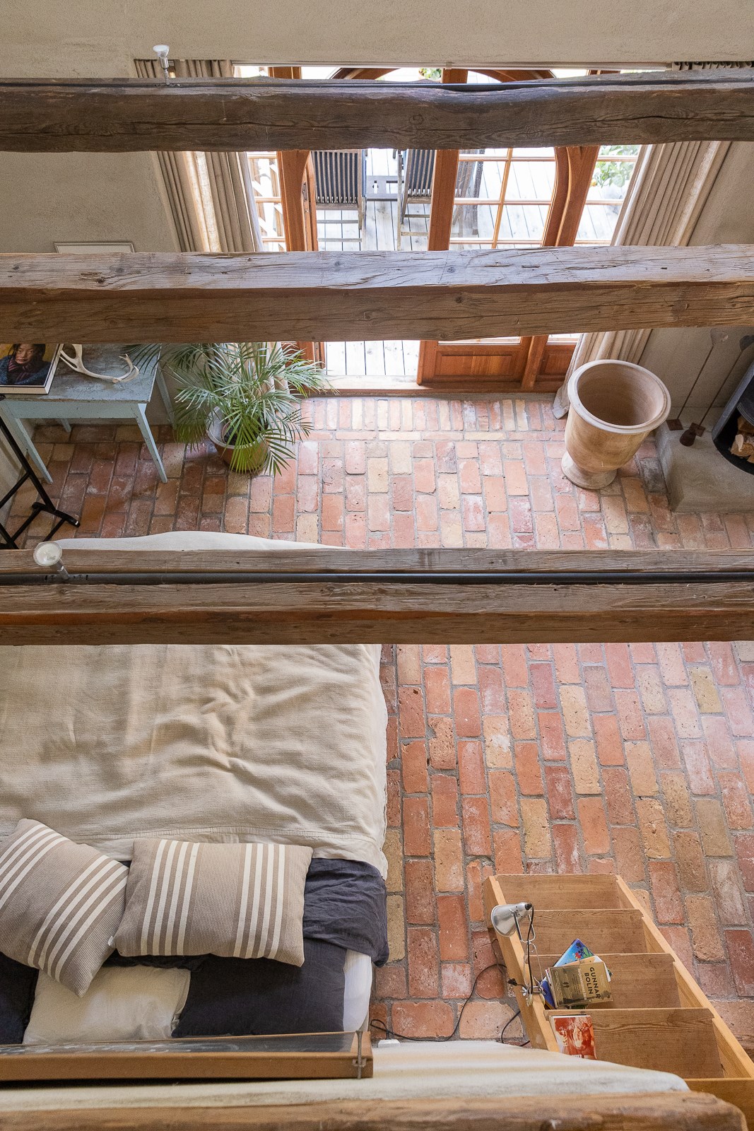 chambre sous combles avec poutres chambre sous combles avec poutres