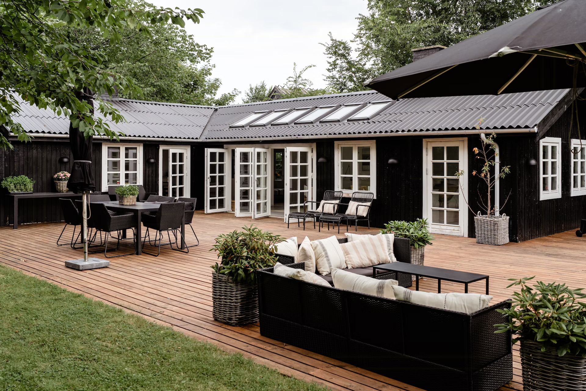 maison en bois avec terrasse en bois