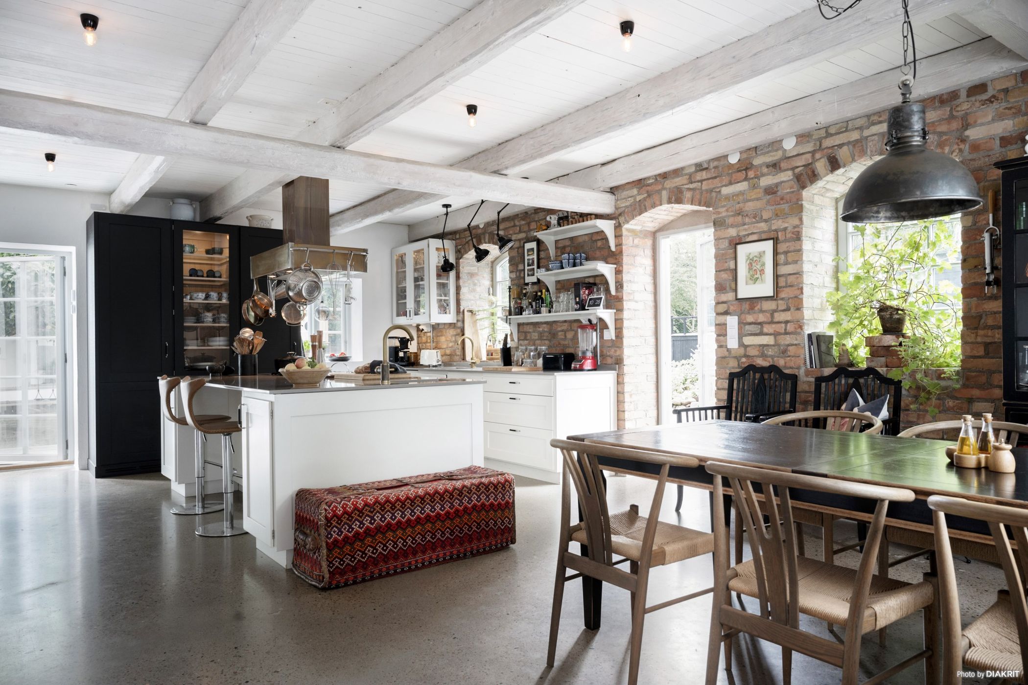 cuisine et salle à manger maison rénovée