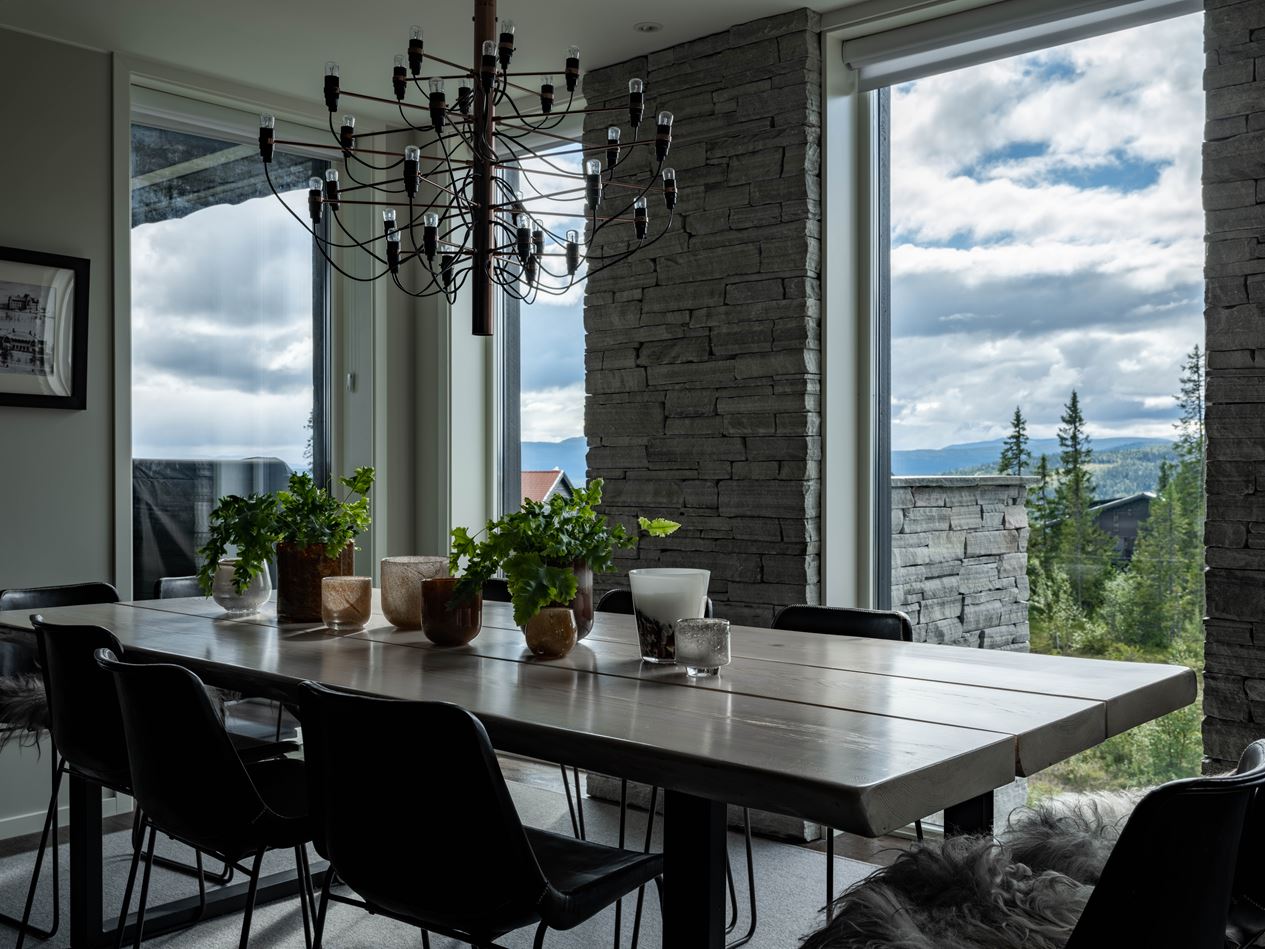salle à manger vue montagne