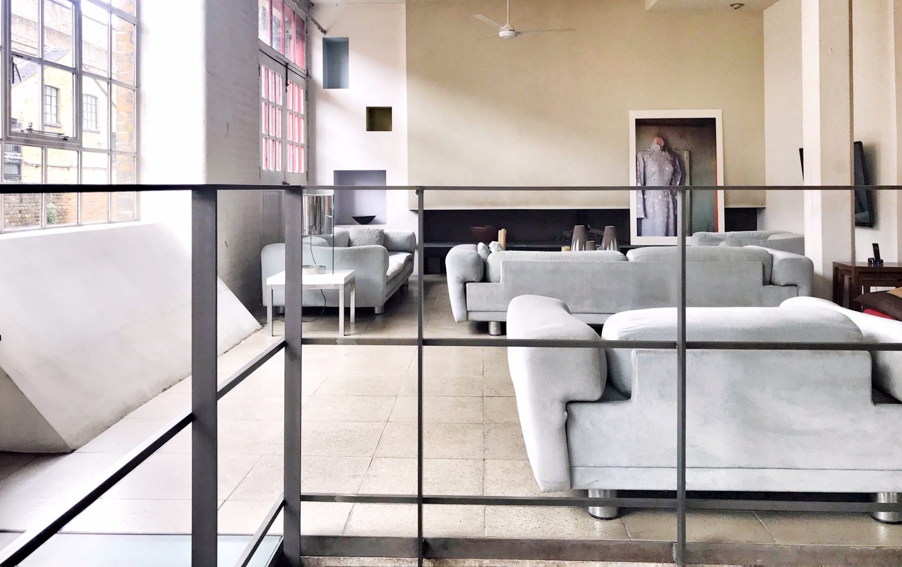 salon design sur mezzanine