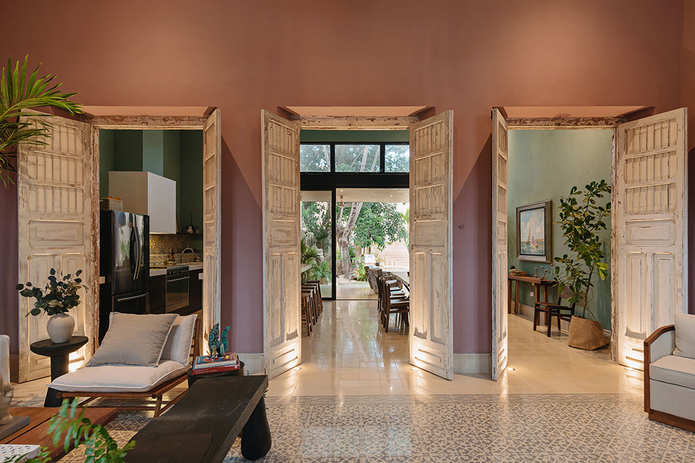 salon maison ancienne rénovée Mexique