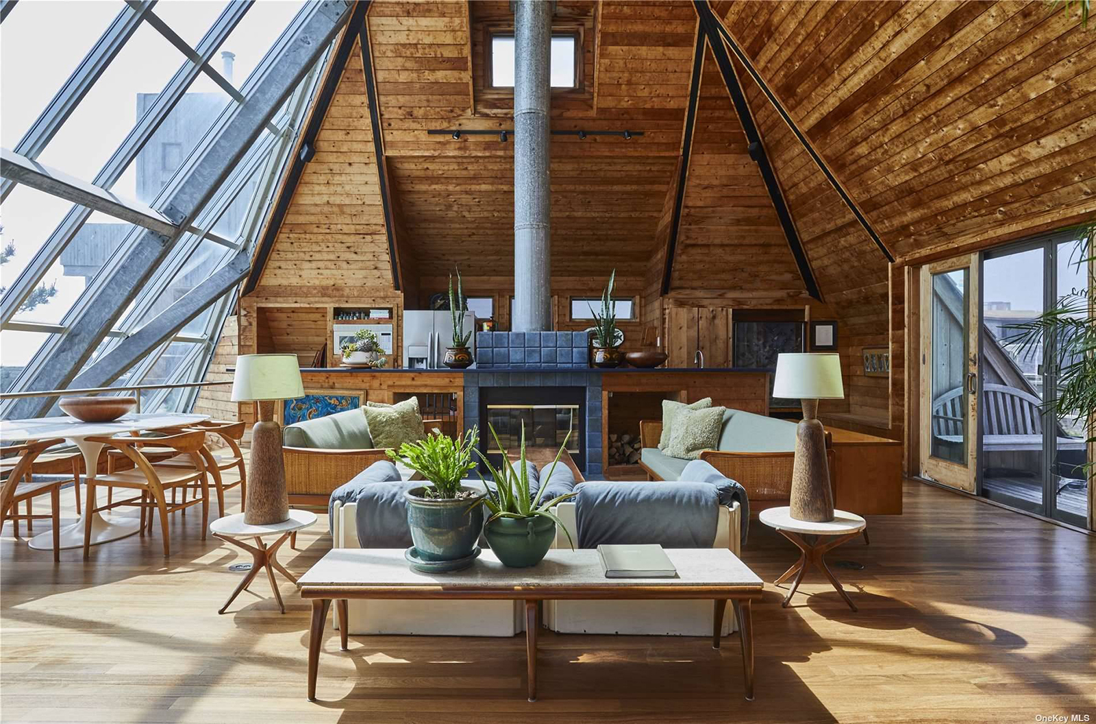 salon décoration vintage maison architecte Pyramid House salon décoration vintage maison architecte Pyramid House