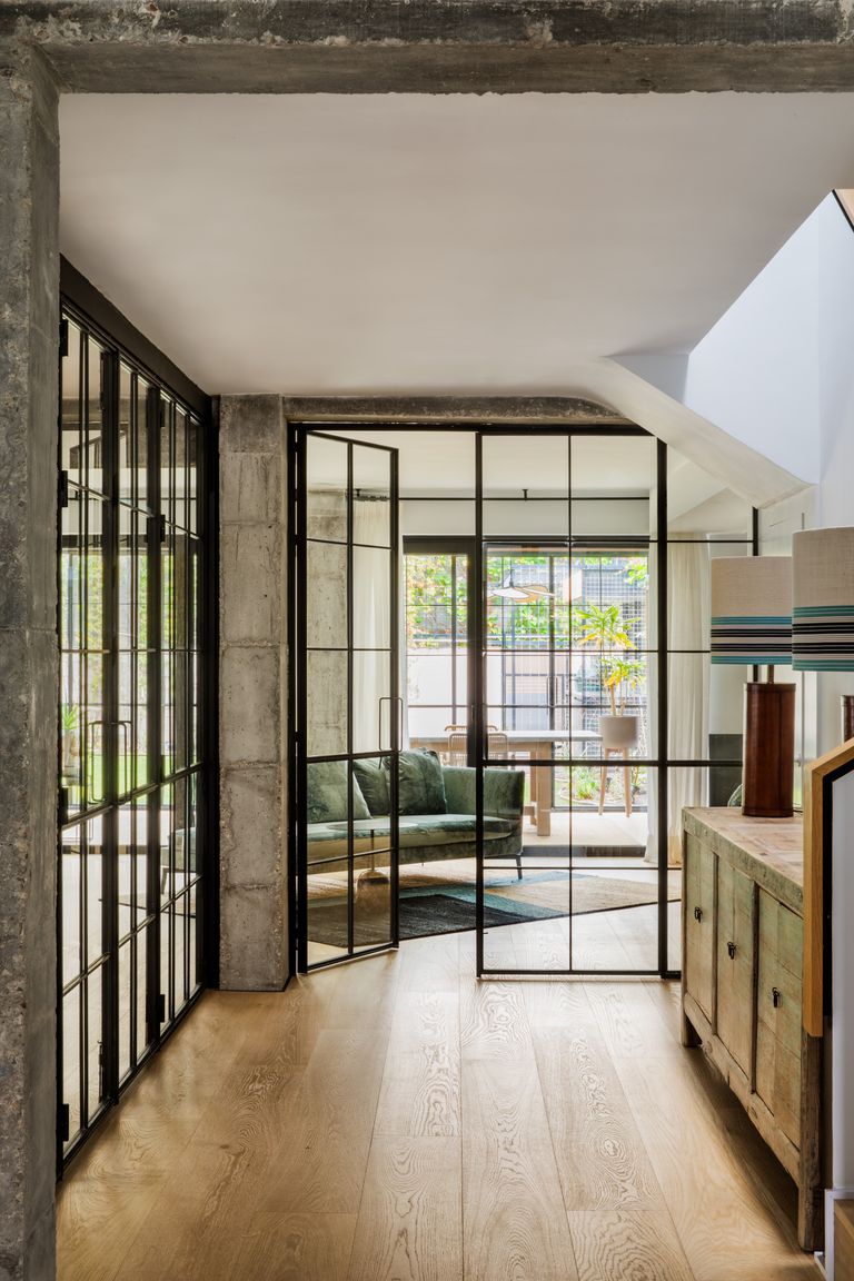 entrée maison décoration contemporaine avec verrière entrée maison décoration contemporaine avec verrière